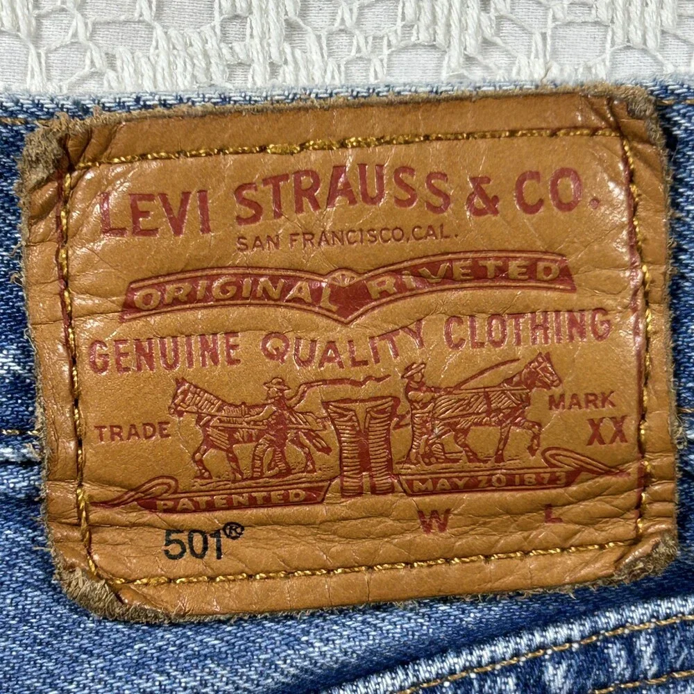 Levis 501 Jeans Mens 31x27 Distressed Button Fly Raw Hem Denim Pants